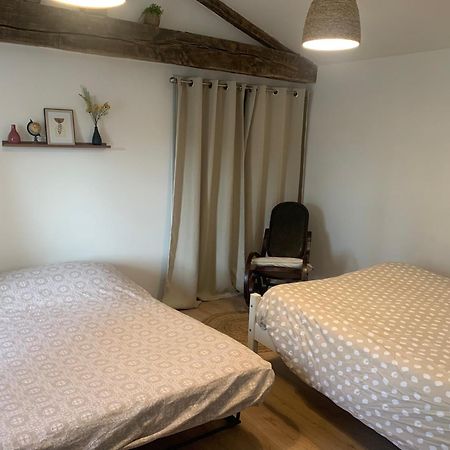 Une Chambre Au Calme En Gatine Deux-Sevrienne Vouhe  Luaran gambar