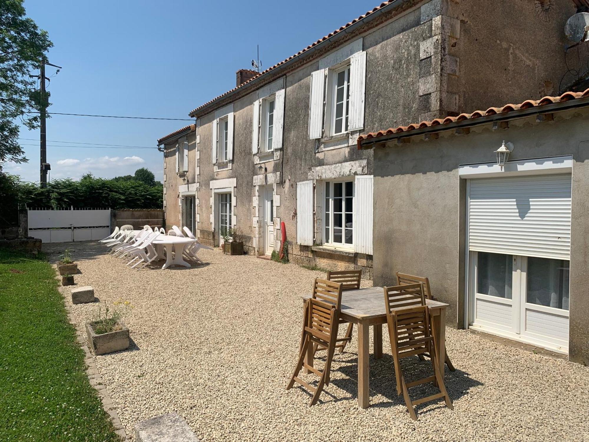 Une Chambre Au Calme En Gatine Deux-Sevrienne Vouhe  Luaran gambar
