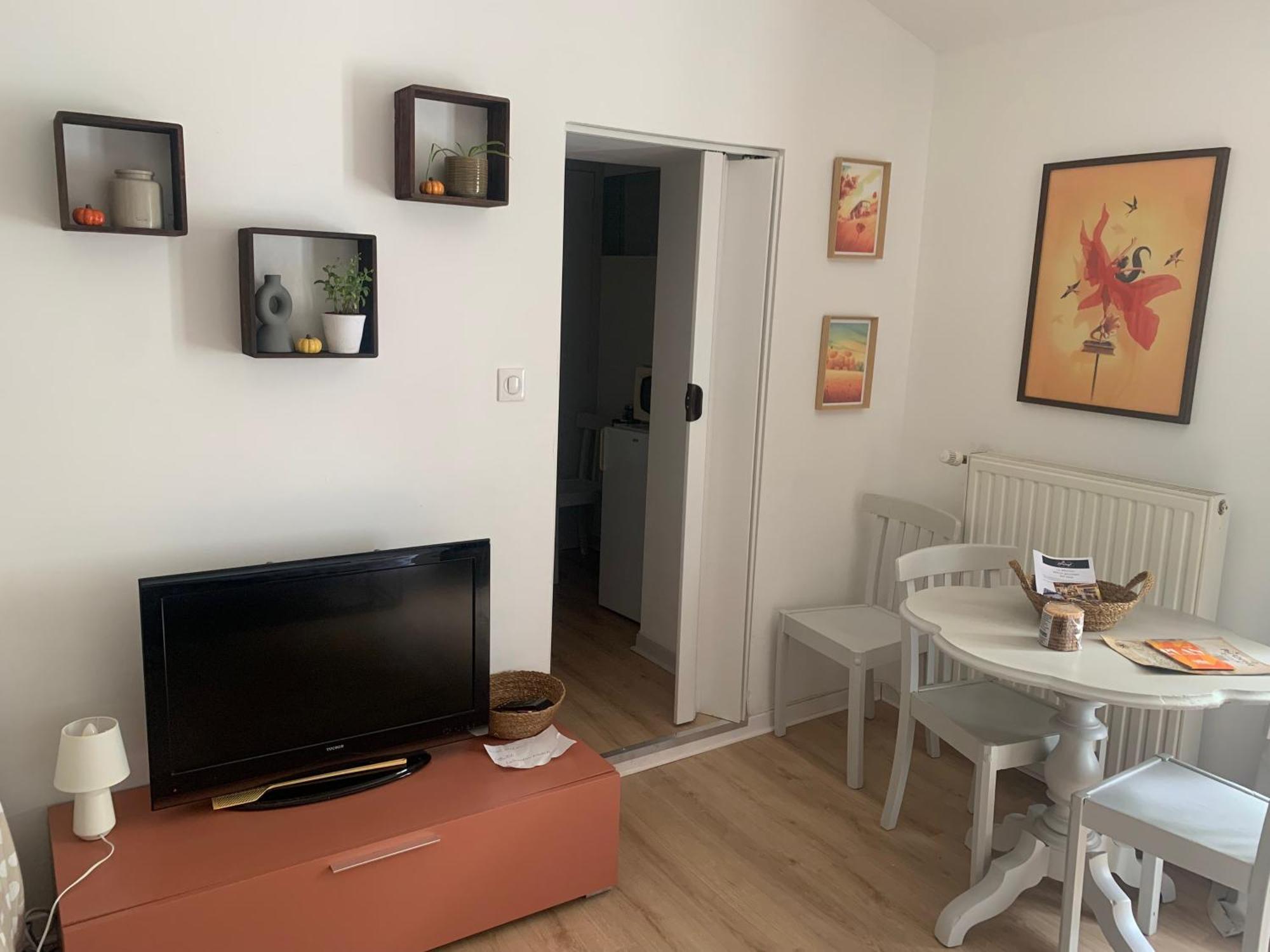 Une Chambre Au Calme En Gatine Deux-Sevrienne Vouhe  Luaran gambar