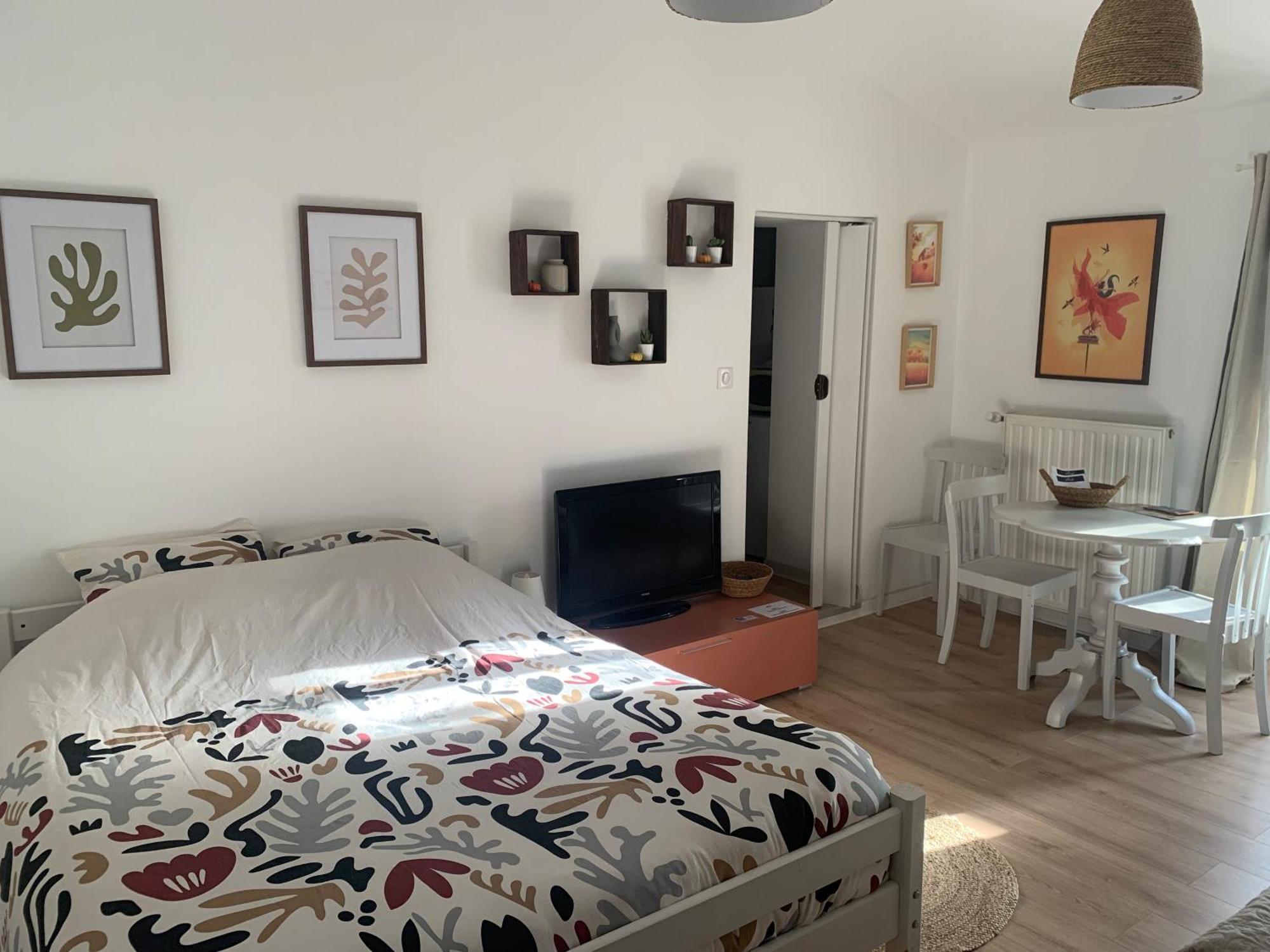 Une Chambre Au Calme En Gatine Deux-Sevrienne Vouhe  Luaran gambar
